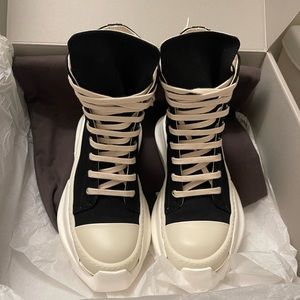 ❌SOLD❌Brand New in box, authentic Rick Owens Abstract sneakers size 39.5